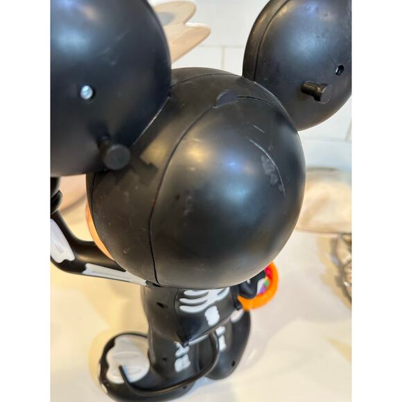 Disney Parks Mickey Mouse Glow In The Dark Halloween Popcorn Bucket Skeleton - Picture 8 of 9